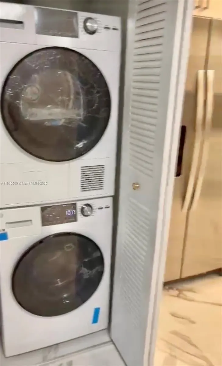 21123 E Dixie Hwy, #21123