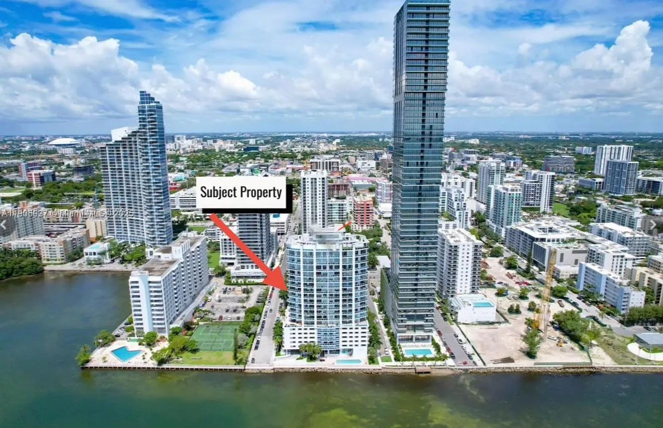 725 NE 22nd St, #16A