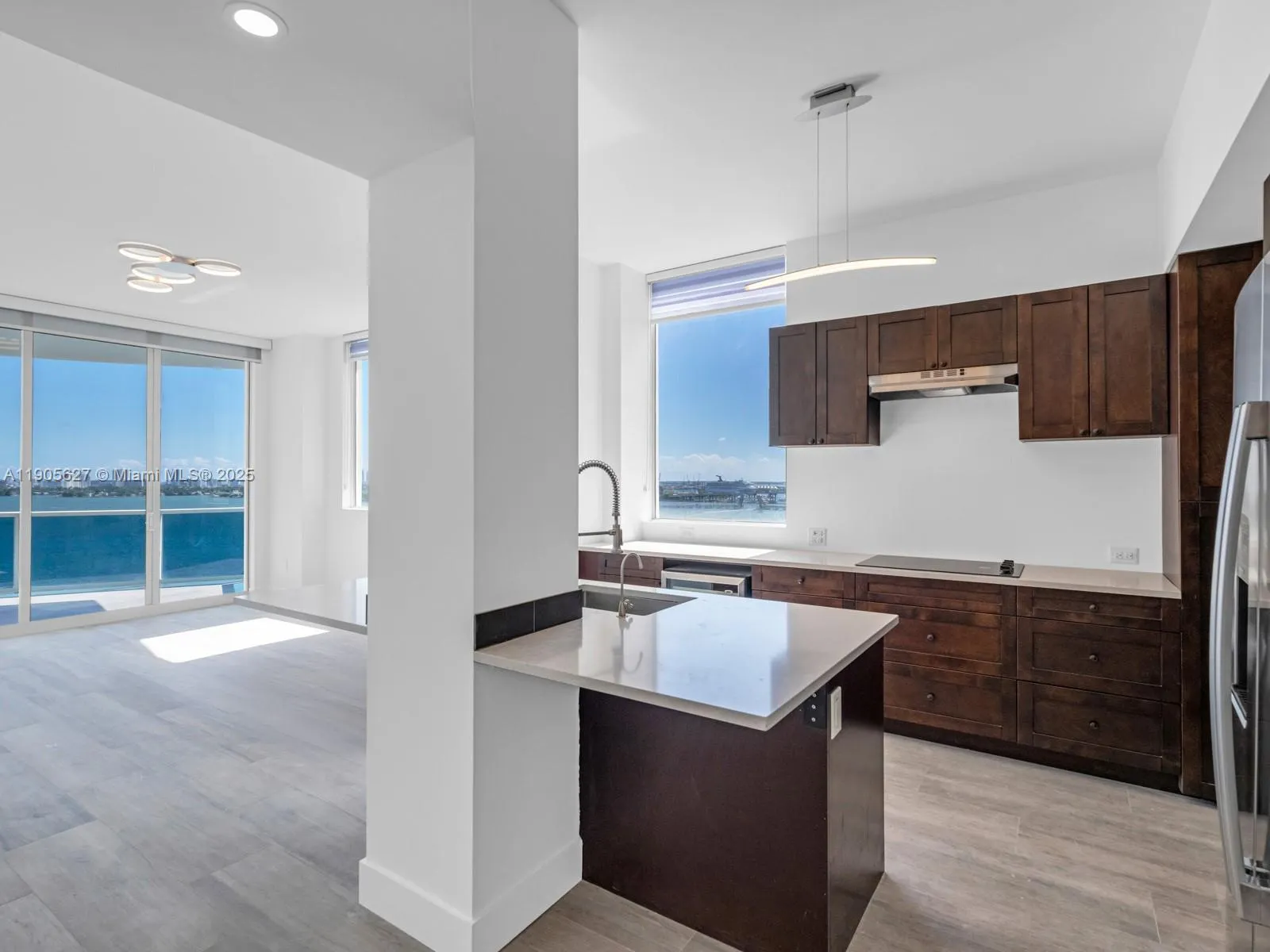 725 NE 22nd St, #16A