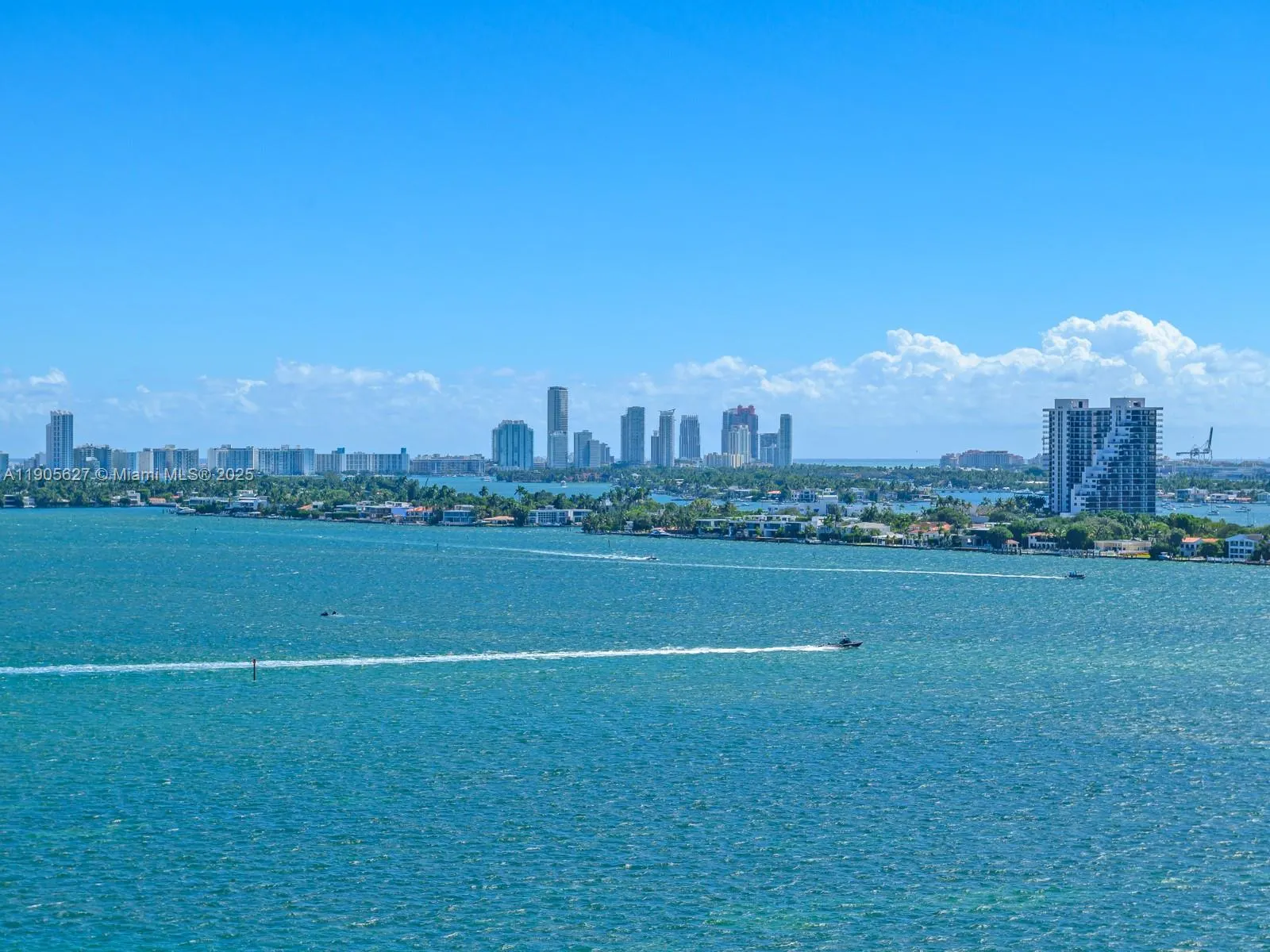 725 NE 22nd St, #16A