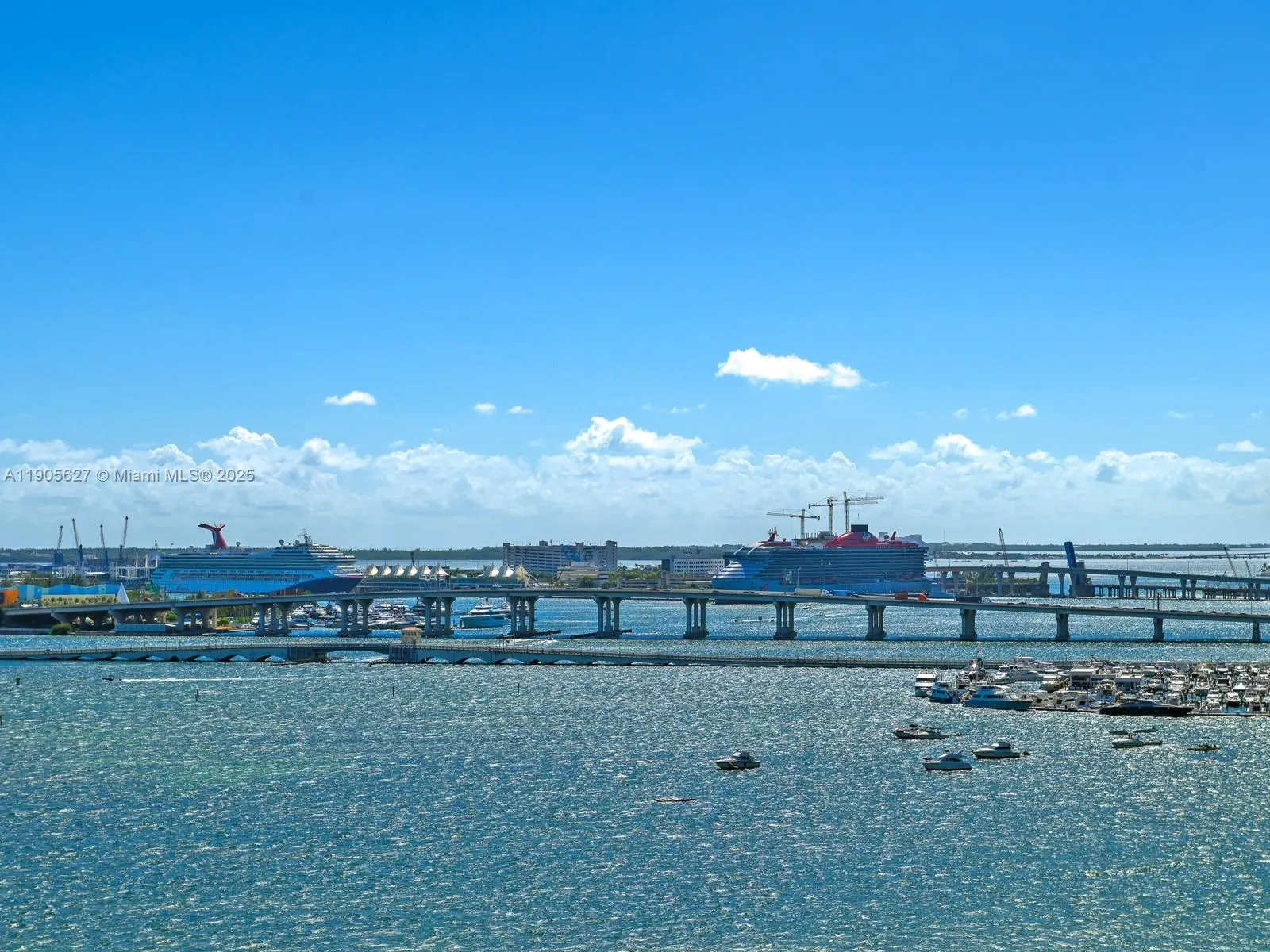 725 NE 22nd St, #16A