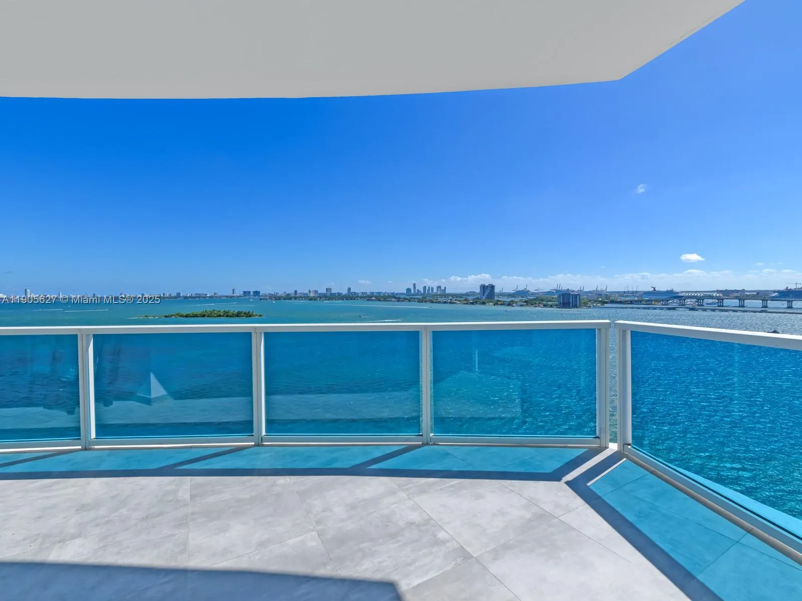 725 NE 22nd St, #16A