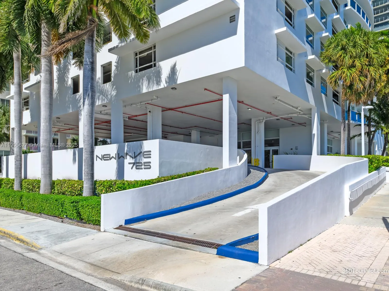 725 NE 22nd St, #16A