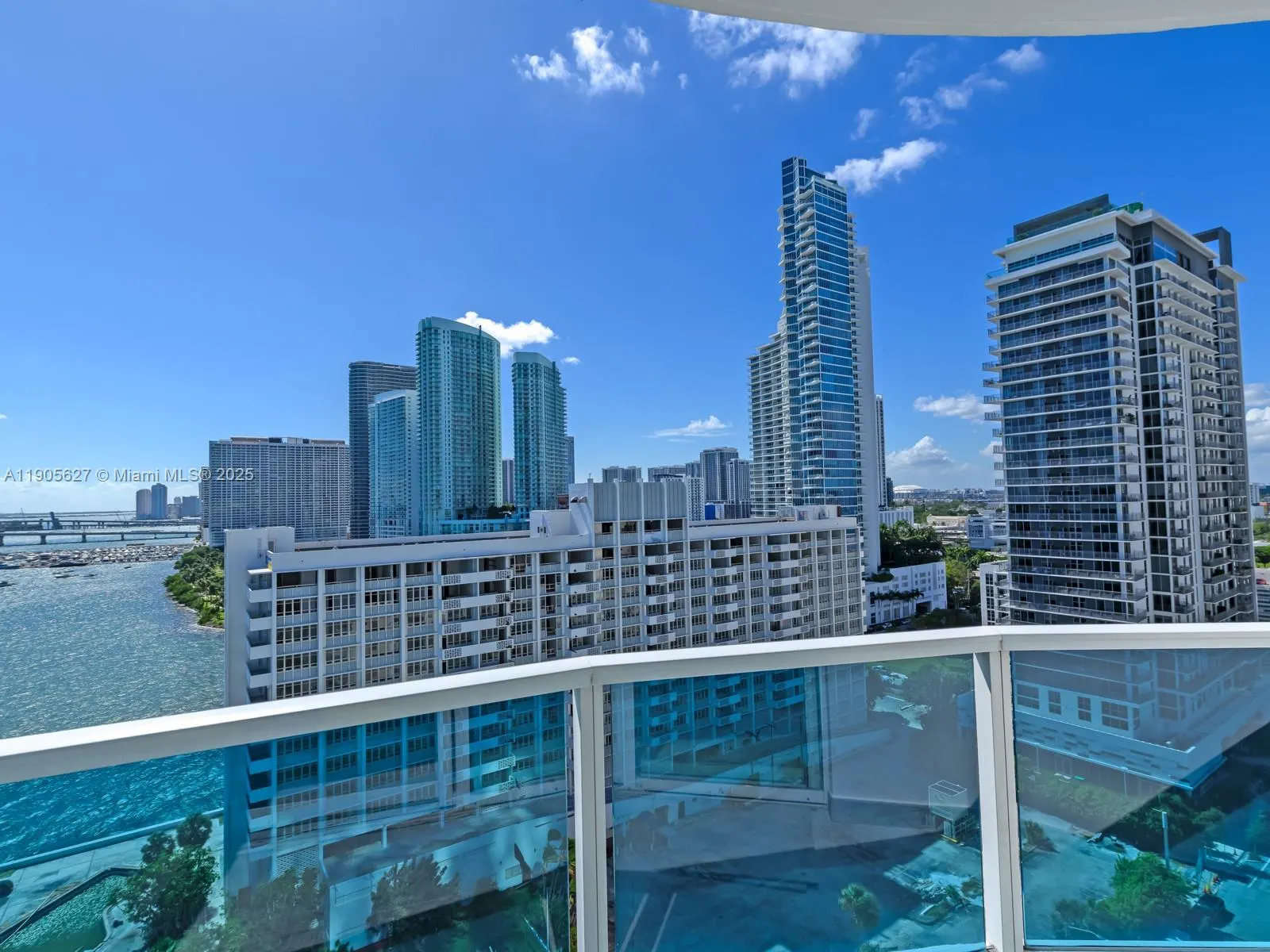 725 NE 22nd St, #16A