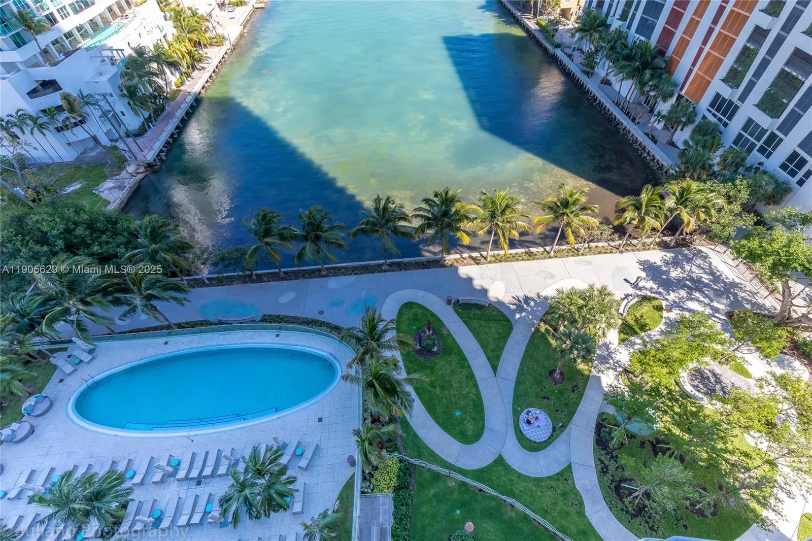 460 NE 28th St, #1905