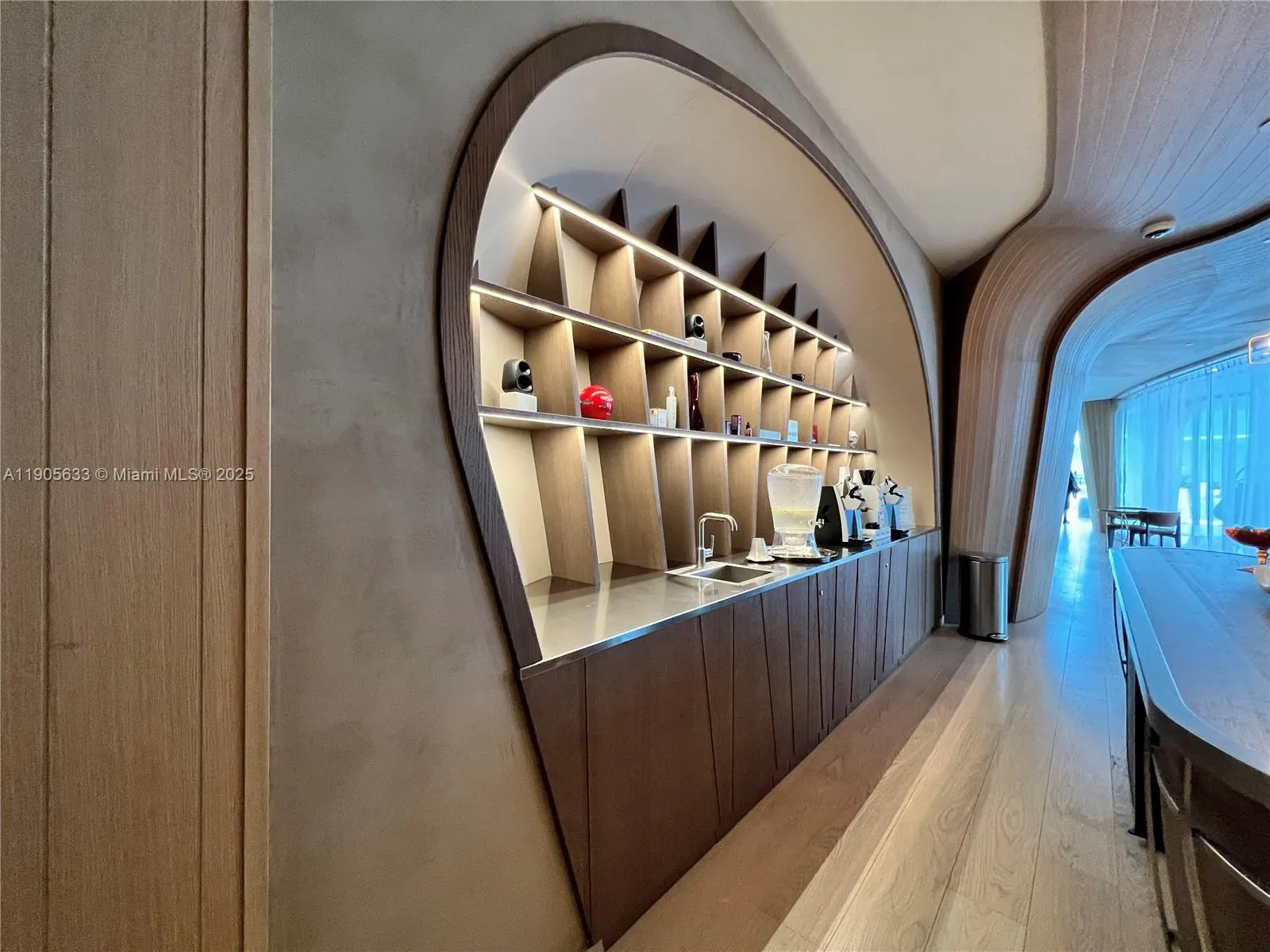 1000 Brickell Plz, #3503