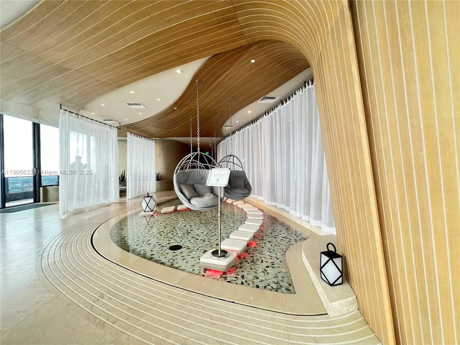 1000 Brickell Plz, #3503