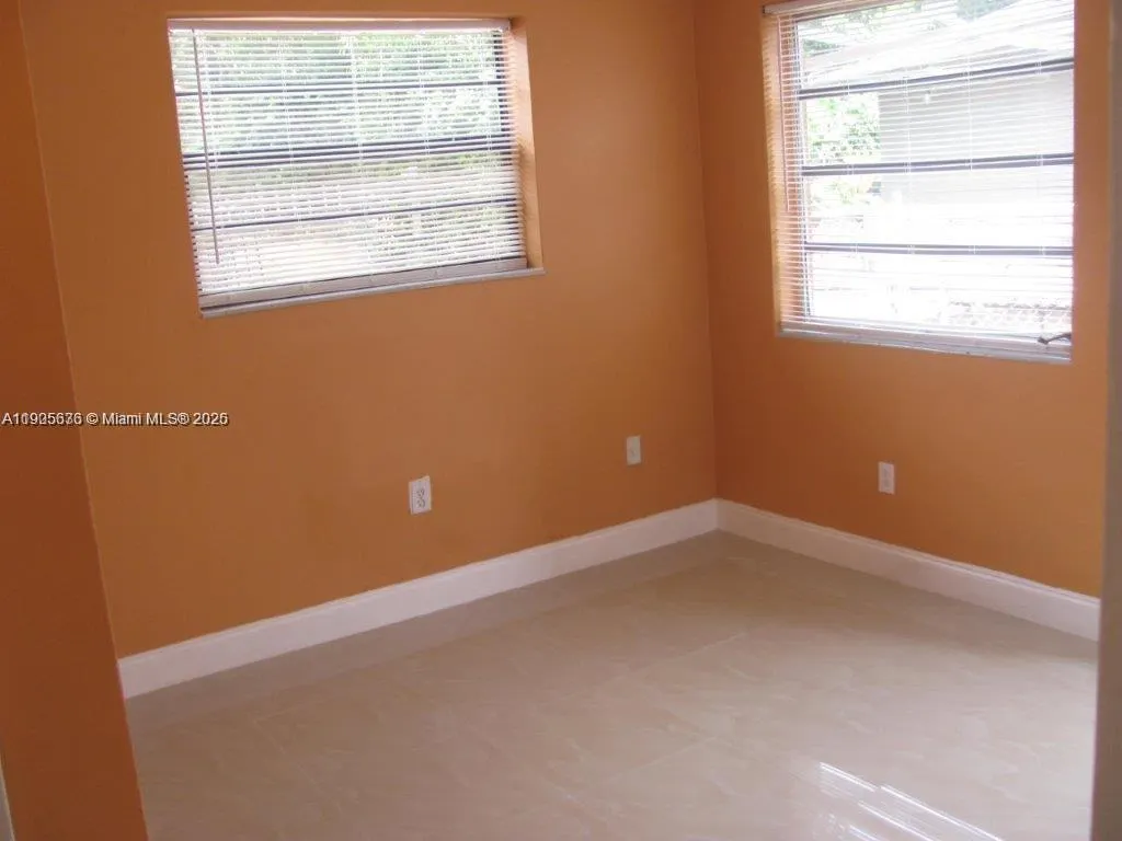 311 NE 57th St, #313