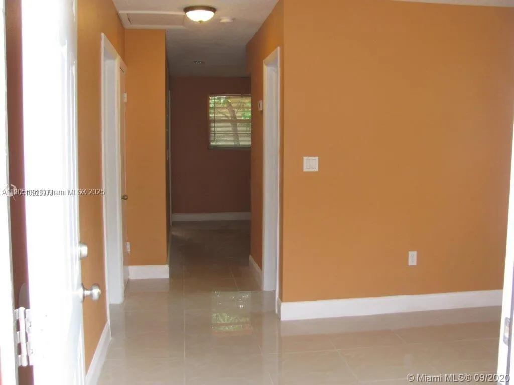 311 NE 57th St, #313