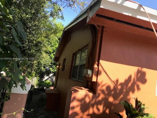 311 NE 57th St, #313