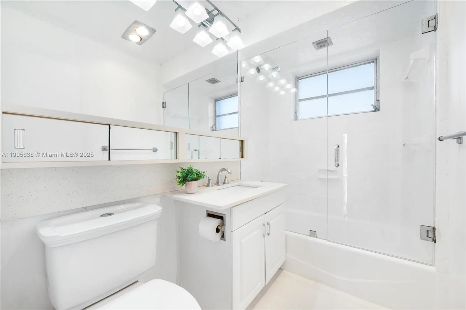 2700 NE 135th St, #48