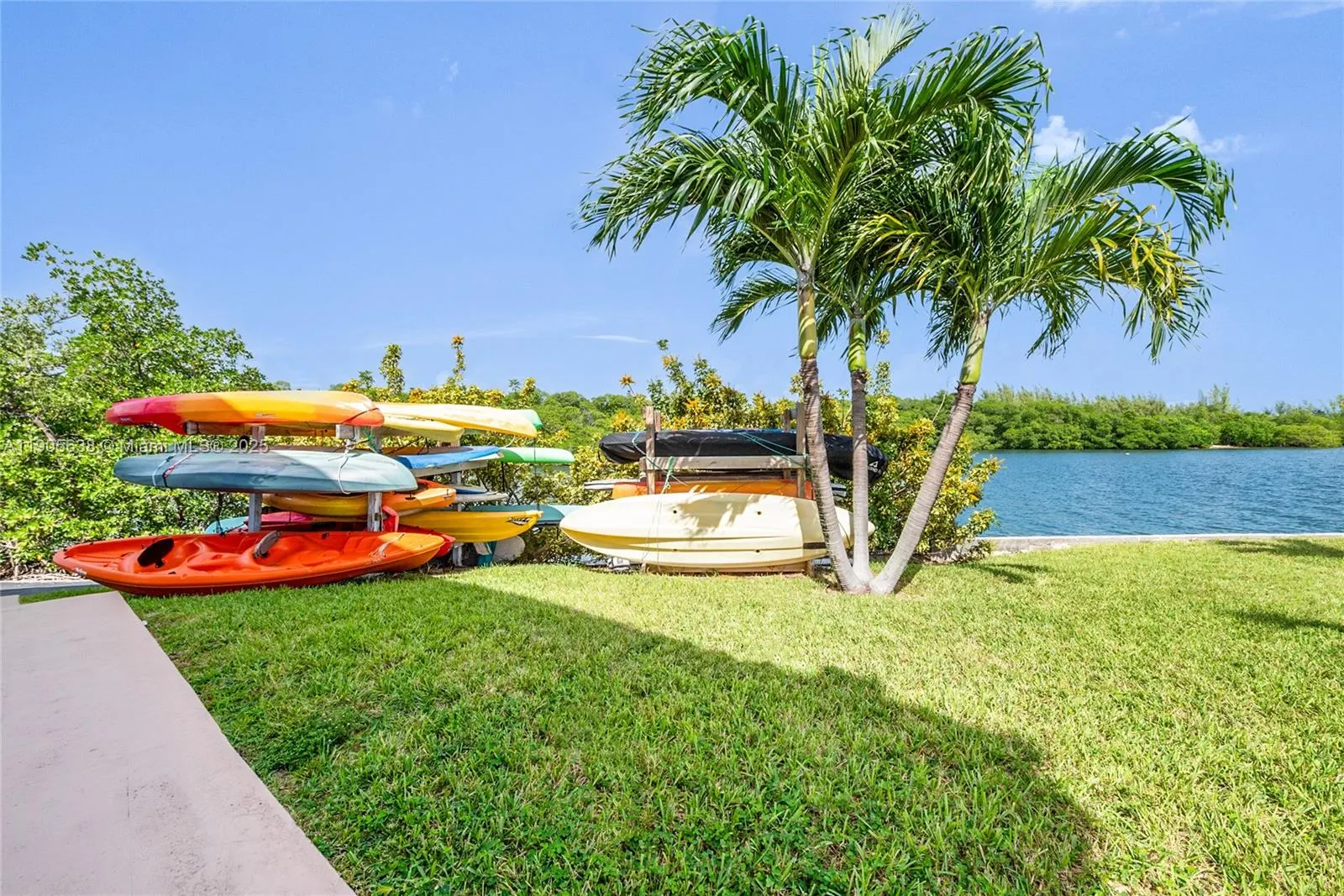 2700 NE 135th St, #48