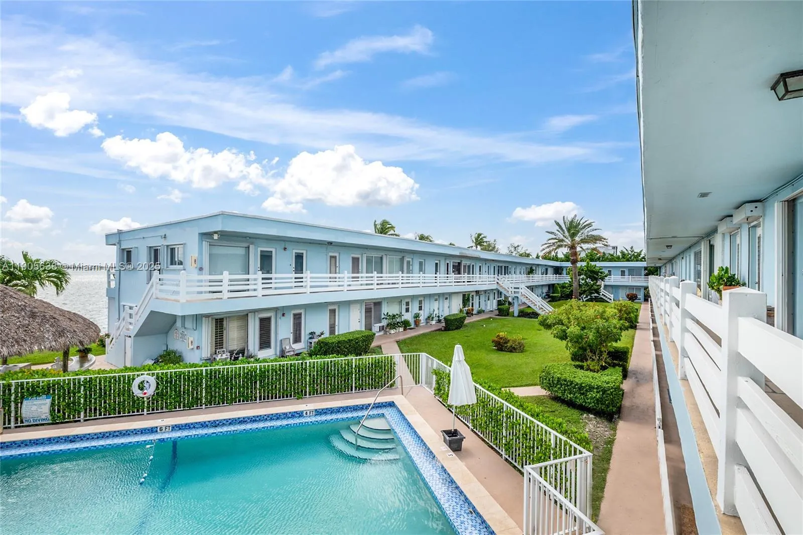 2700 NE 135th St, #48