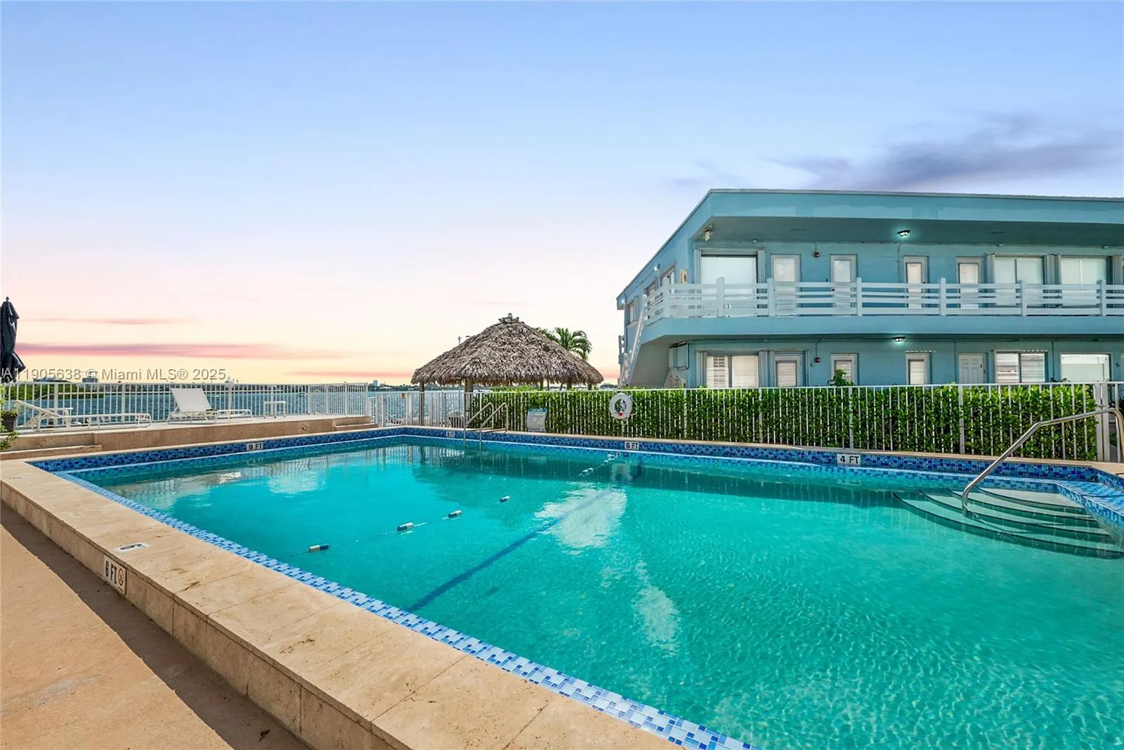 2700 NE 135th St, #48