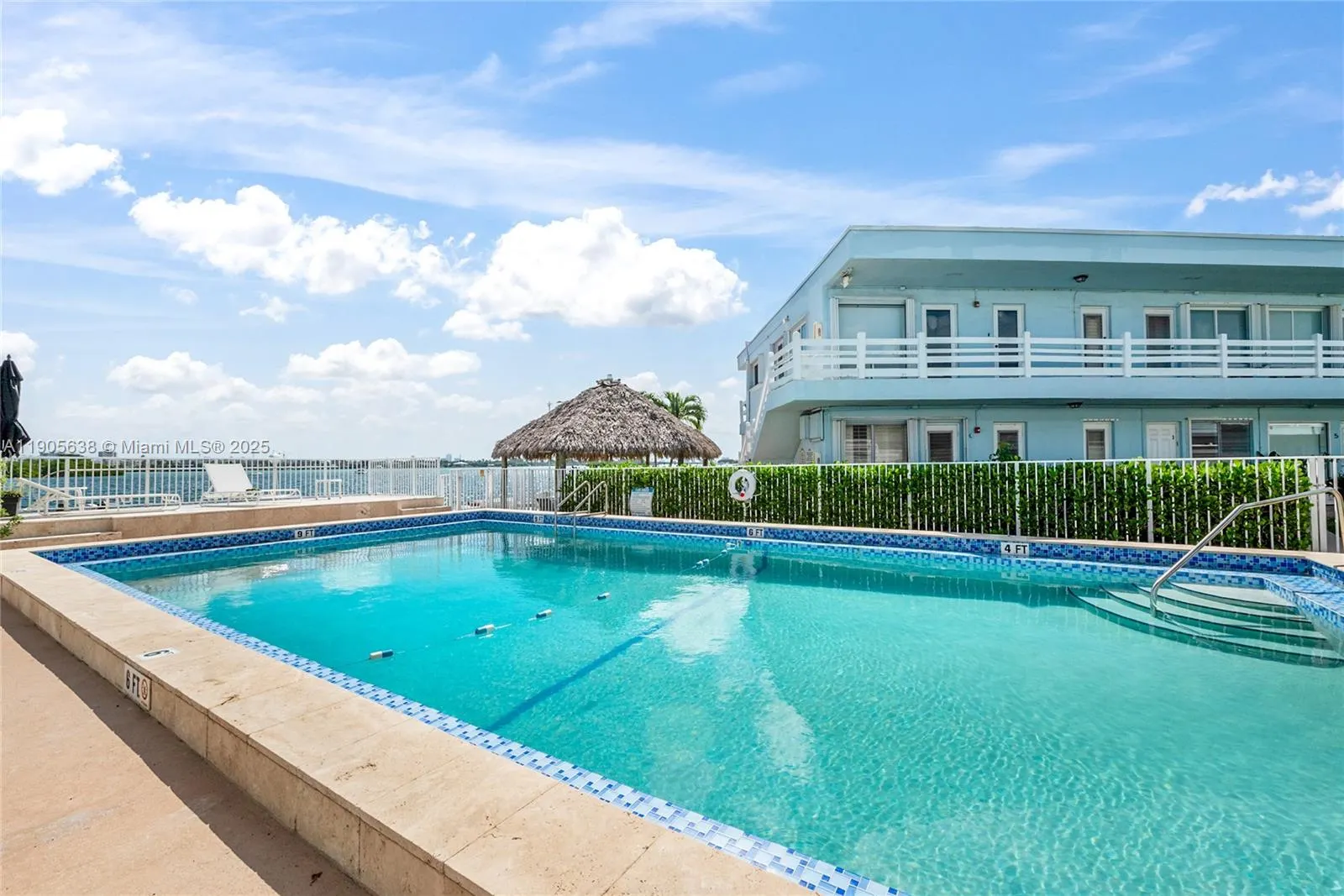 2700 NE 135th St, #48