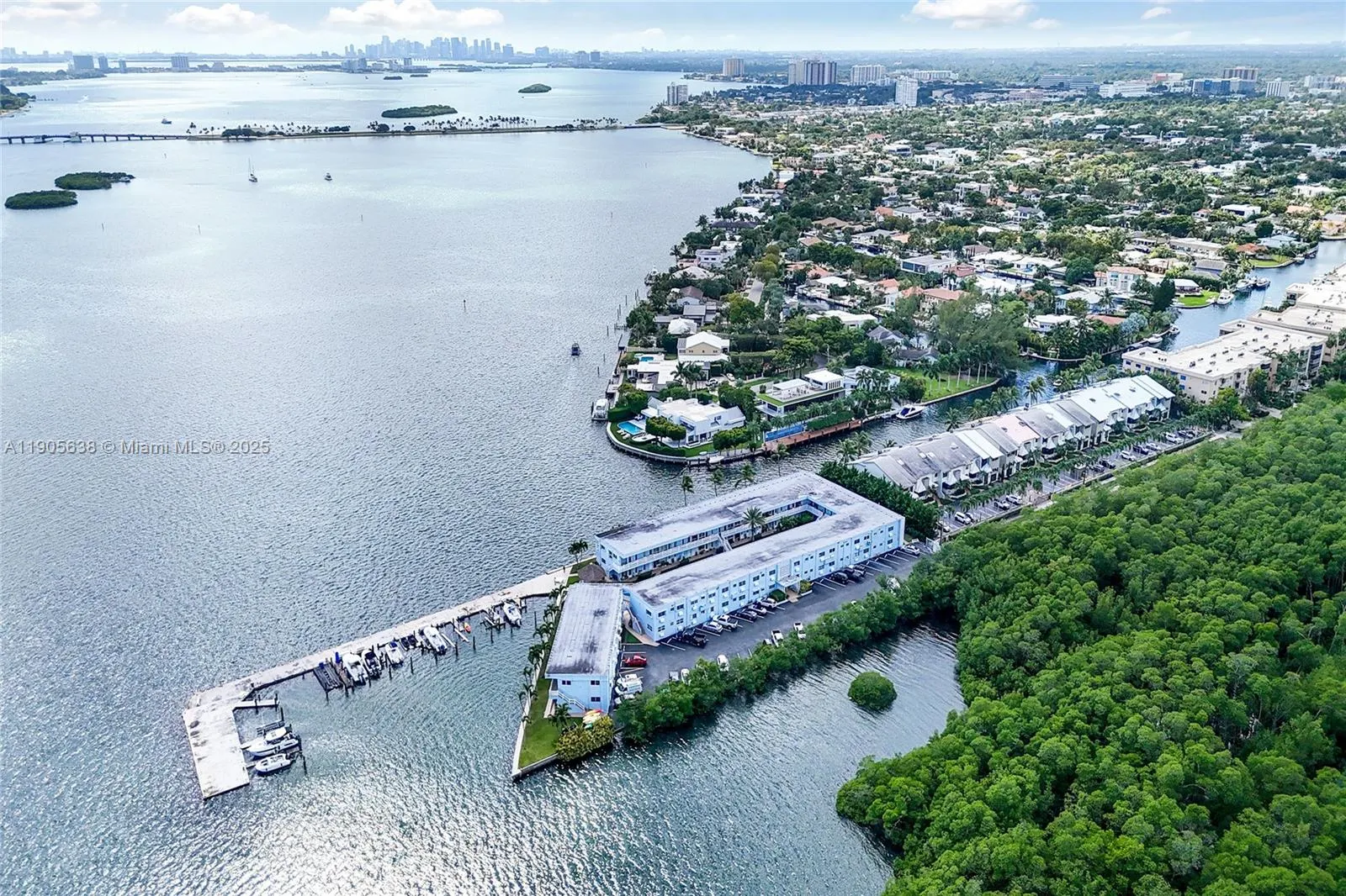 2700 NE 135th St, #48