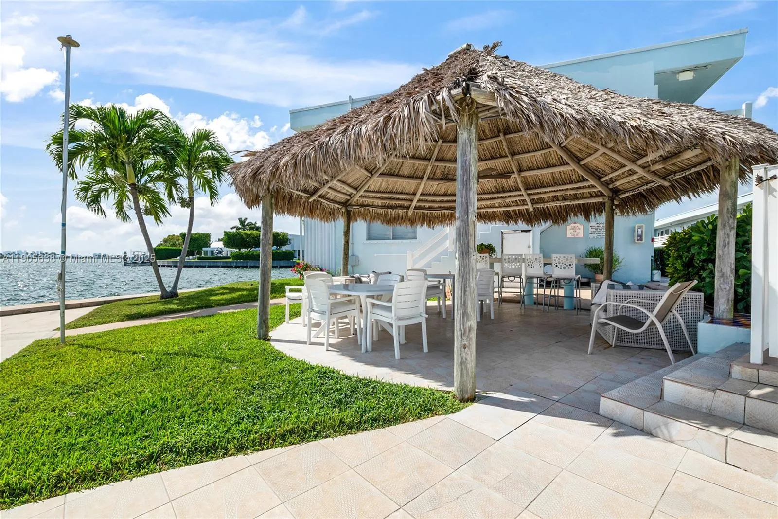 2700 NE 135th St, #48