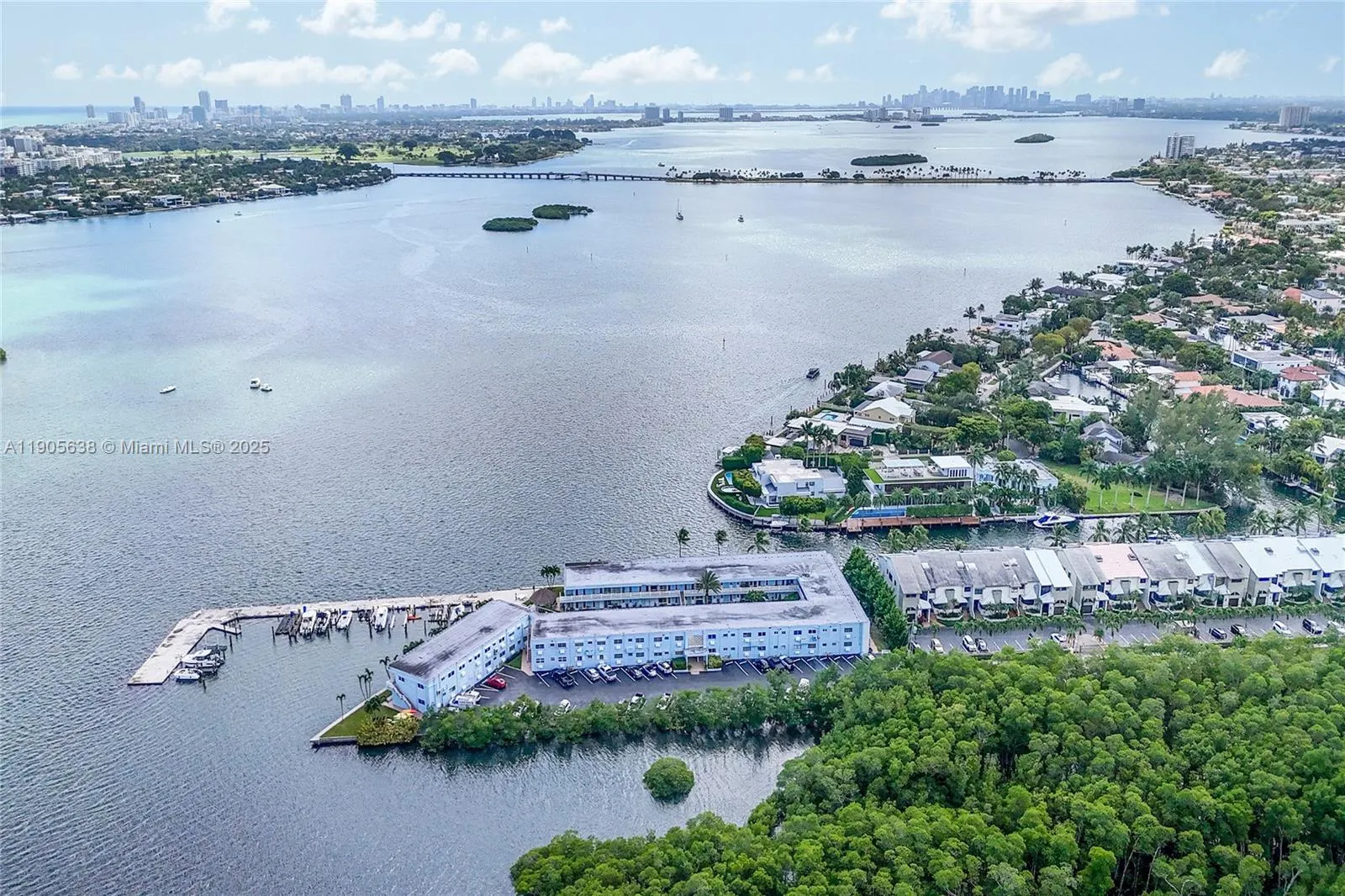 2700 NE 135th St, #48