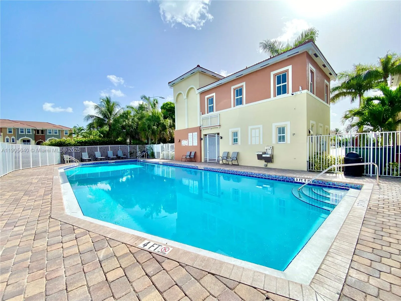 10885 NW 89th Ter, #106