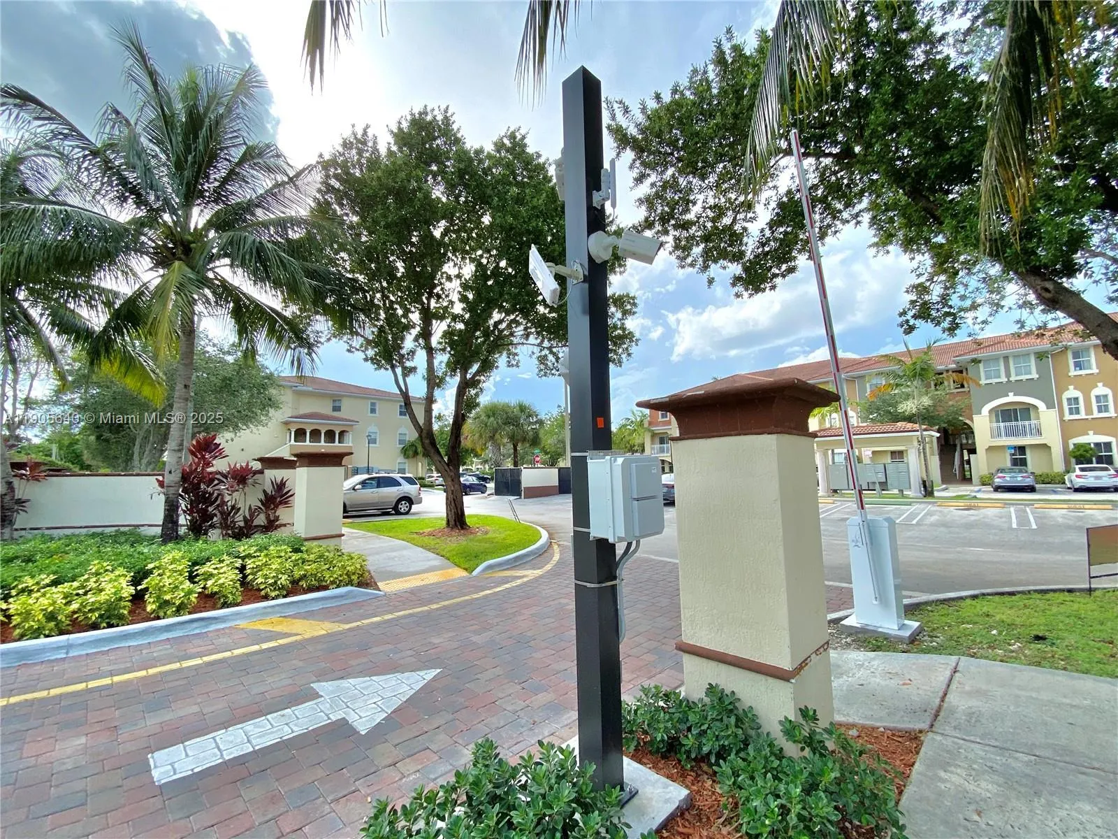 10885 NW 89th Ter, #106