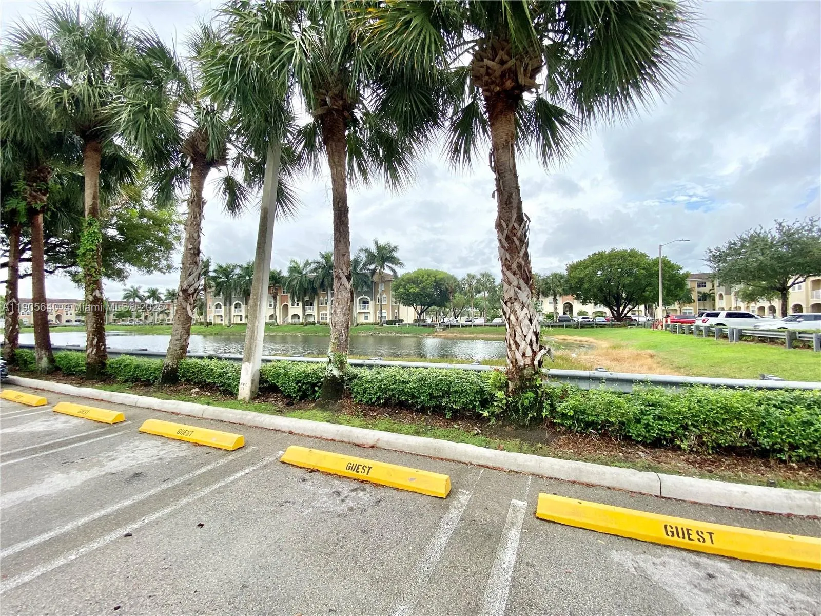 10885 NW 89th Ter, #106