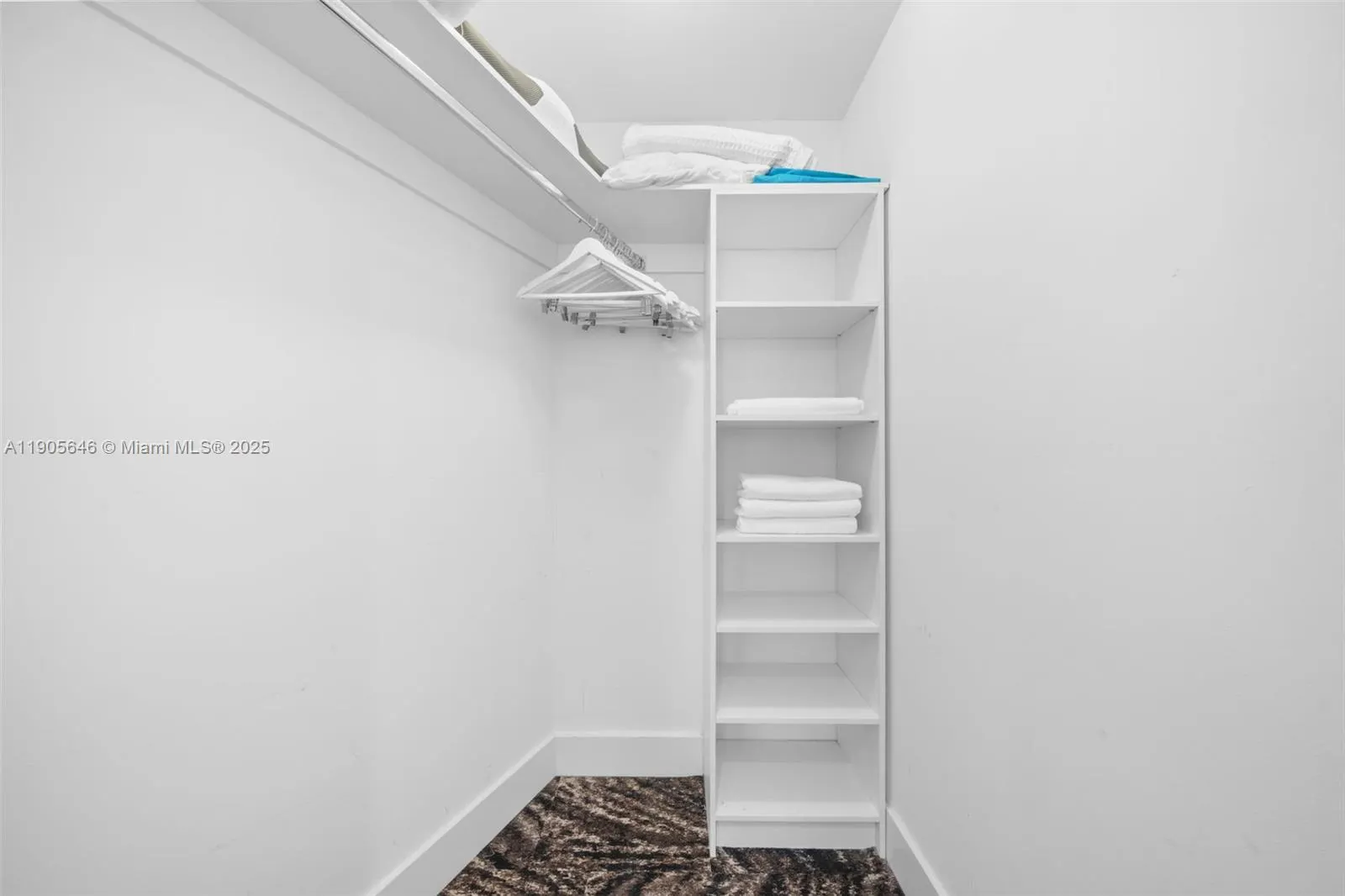 4111 S Ocean Dr, #1001