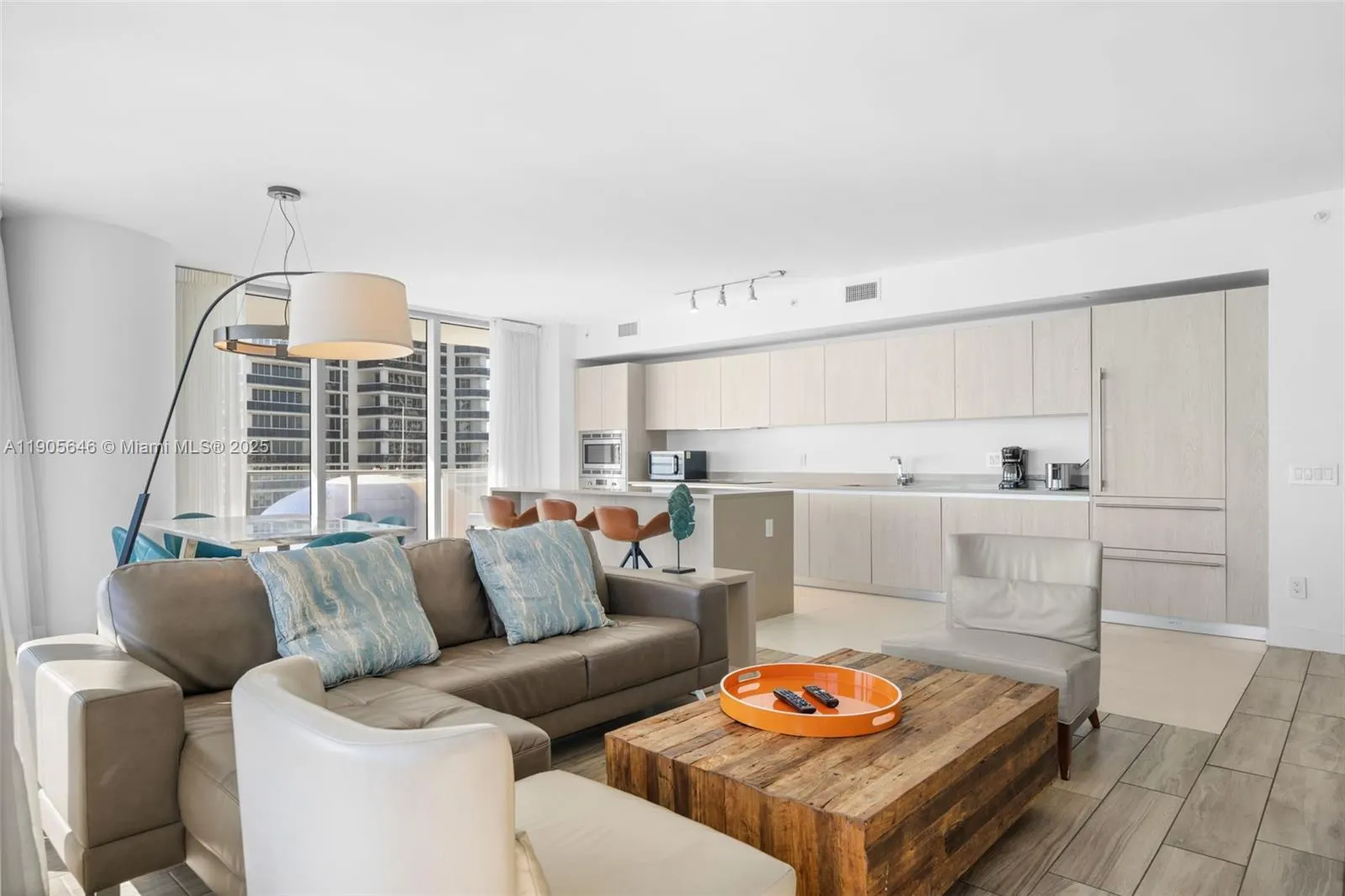 4111 S Ocean Dr, #1001