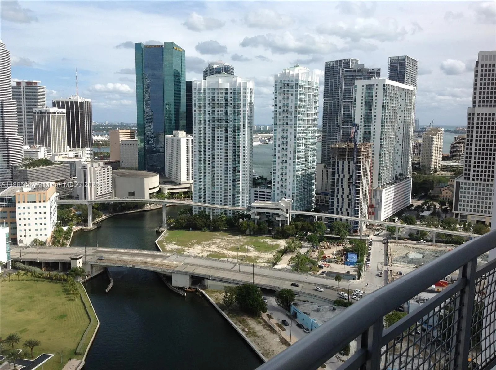 690 SW 1st Ct, #PHI-01