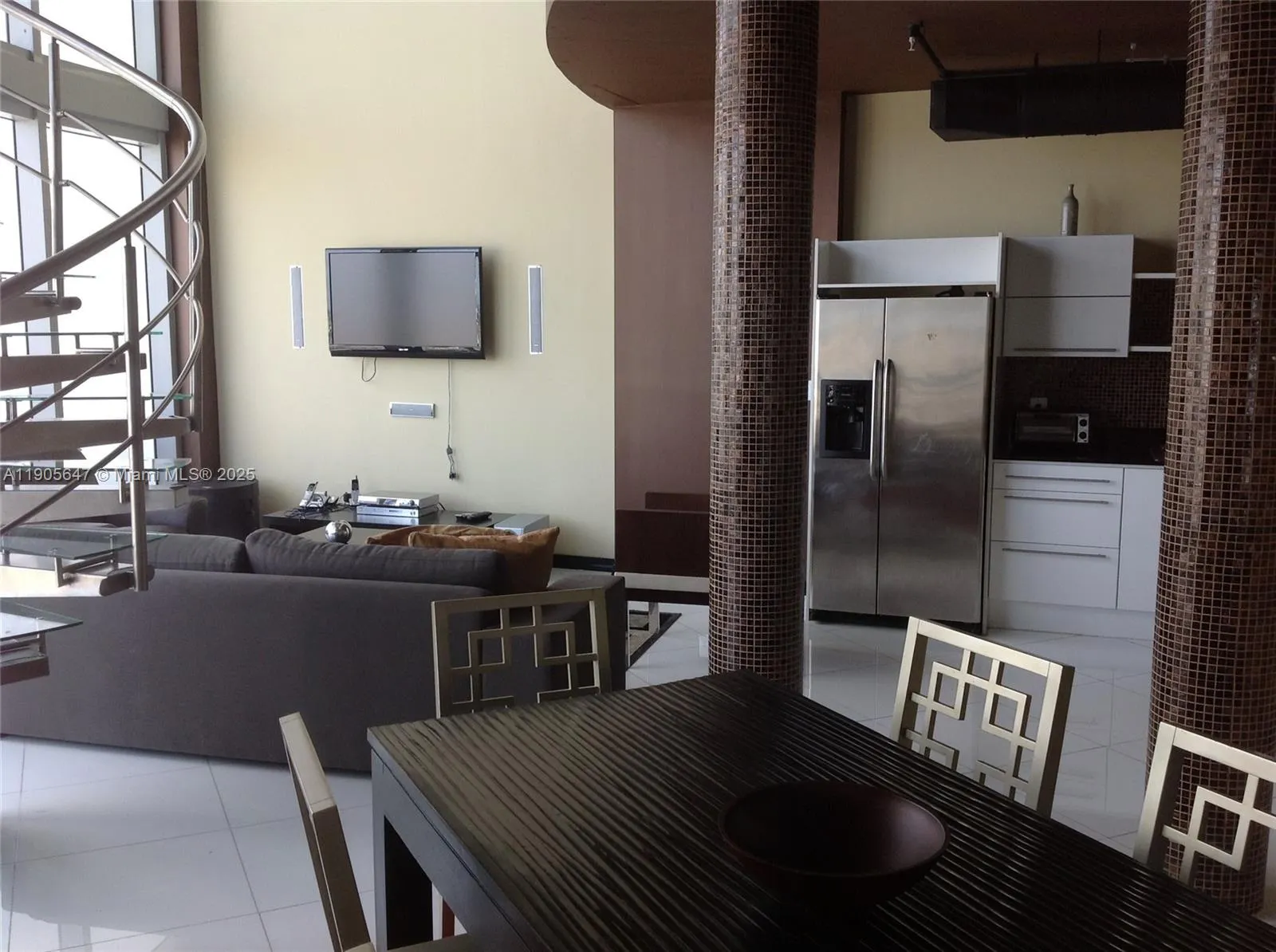 690 SW 1st Ct, #PHI-01