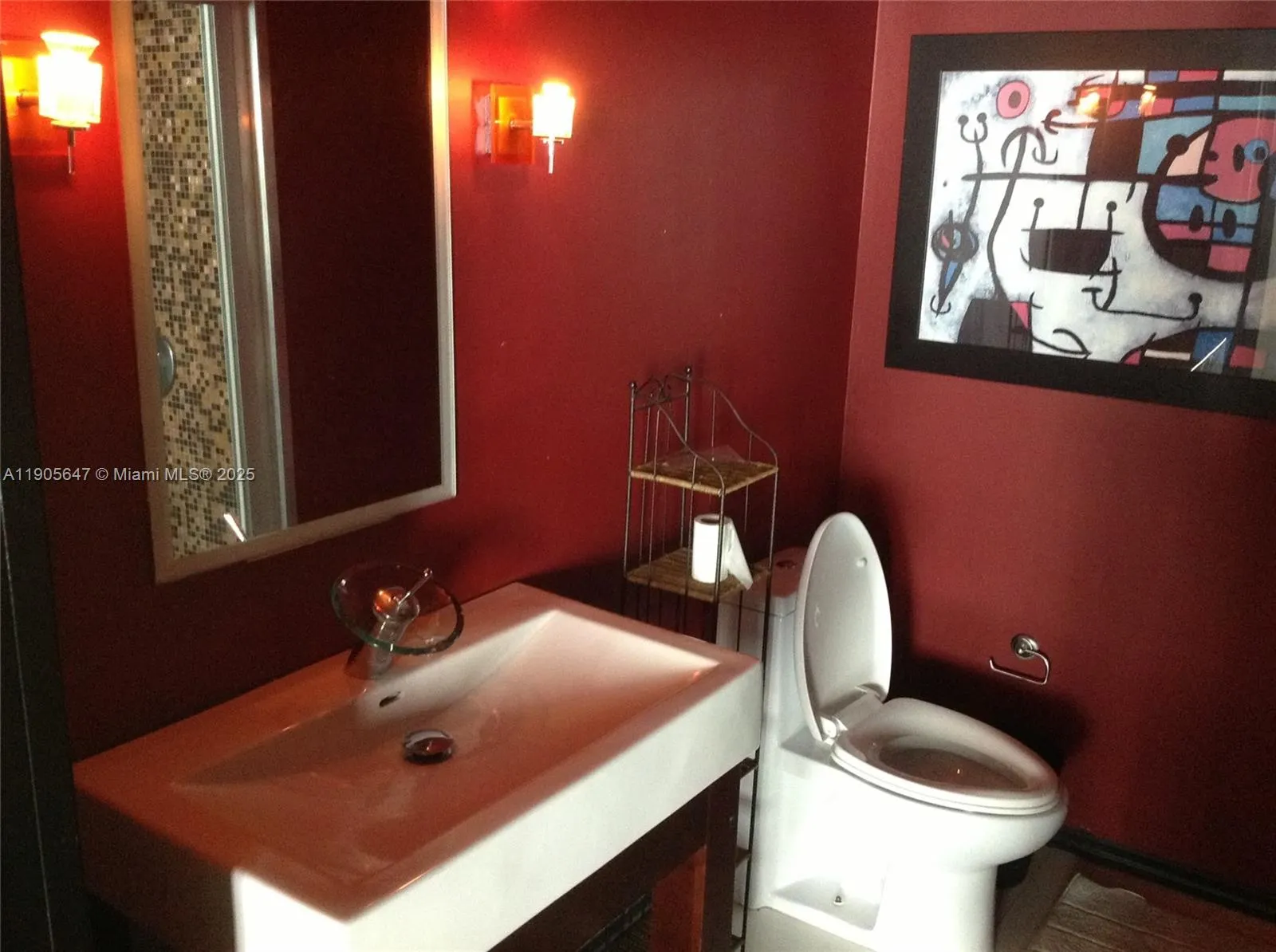 690 SW 1st Ct, #PHI-01