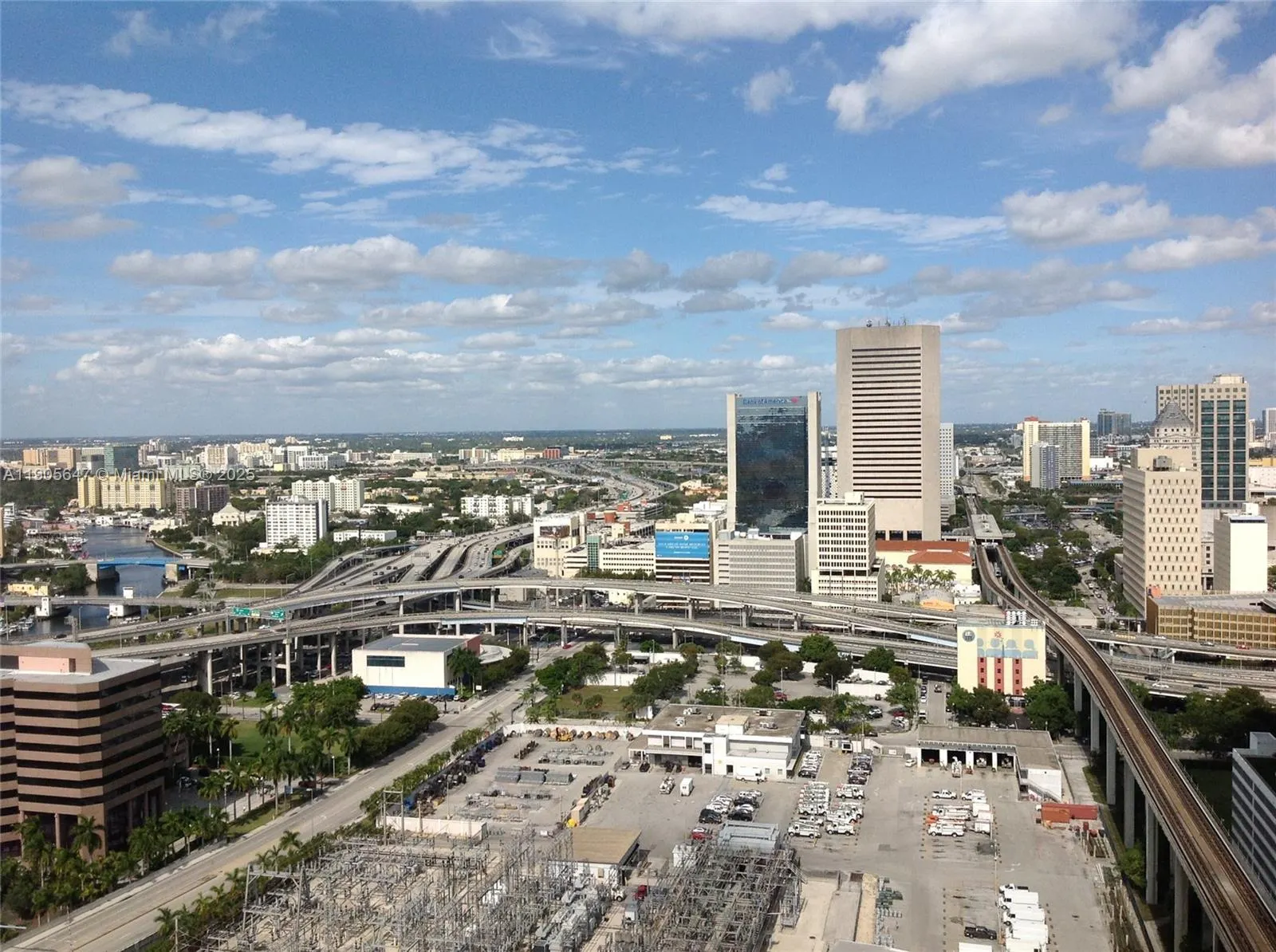 690 SW 1st Ct, #PHI-01