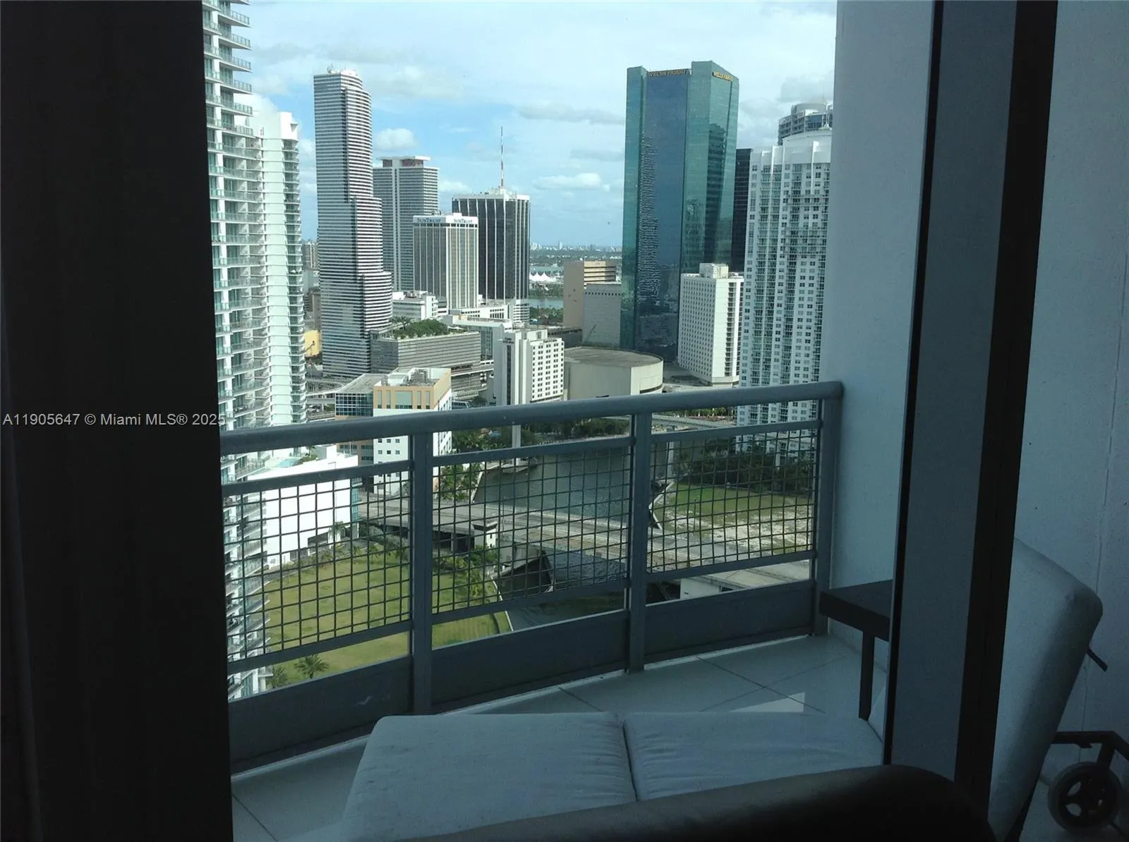 690 SW 1st Ct, #PHI-01