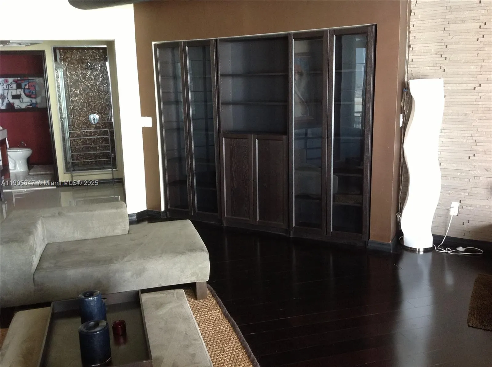 690 SW 1st Ct, #PHI-01