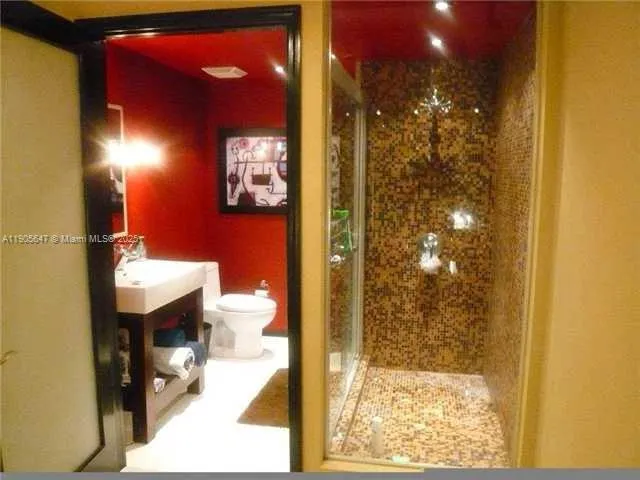 690 SW 1st Ct, #PHI-01