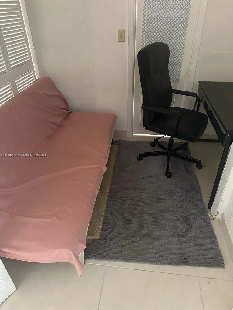 1985 S Ocean Dr, #12J