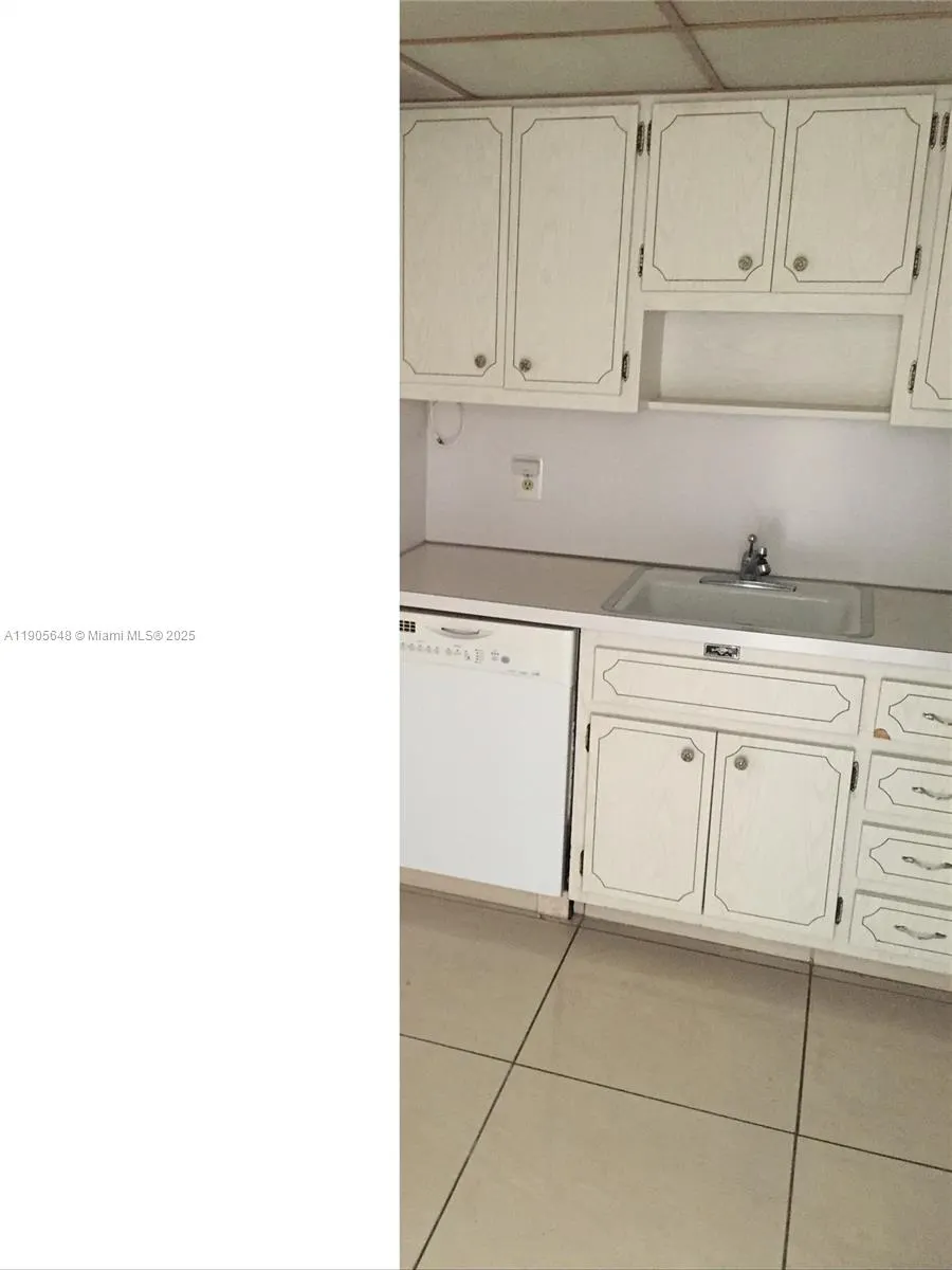 1985 S Ocean Dr, #12J