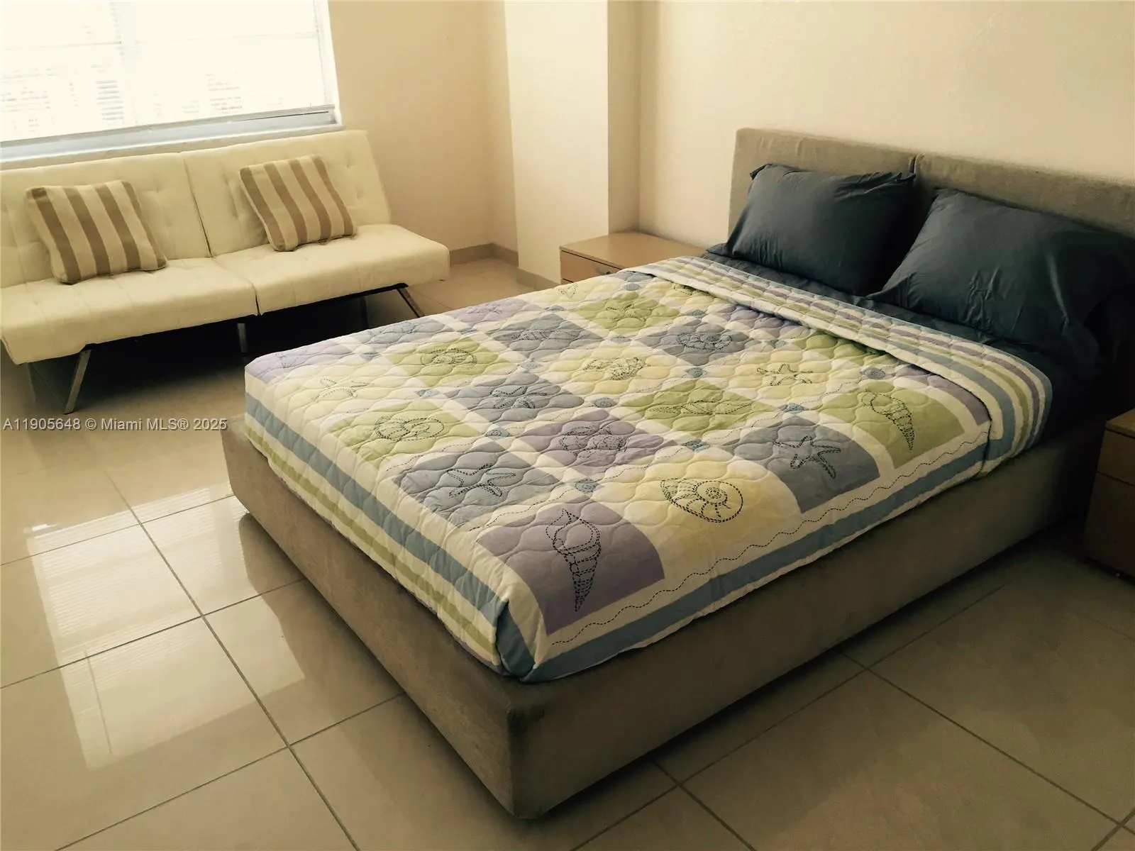 1985 S Ocean Dr, #12J