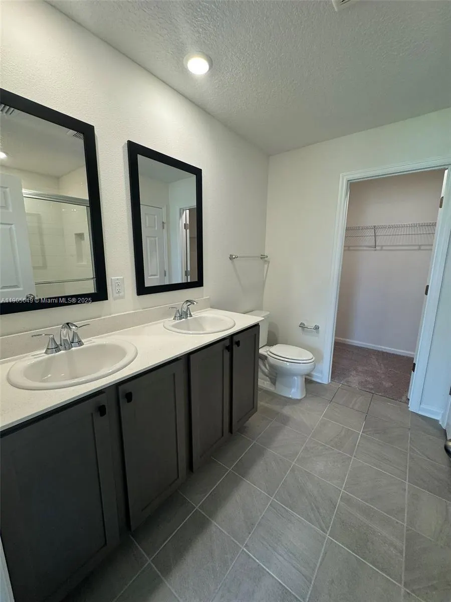 55 Signet Circle, #55