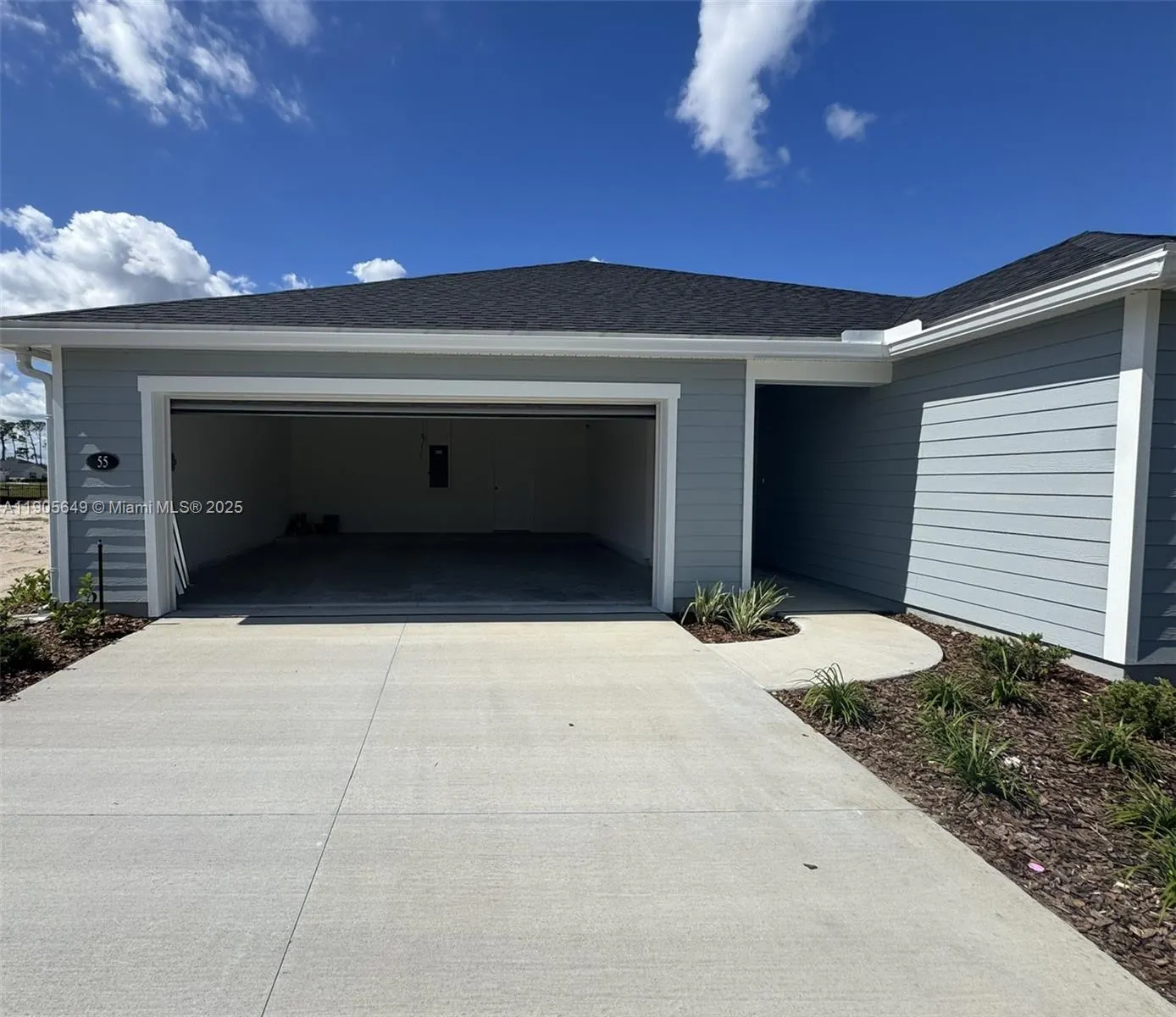 55 Signet Circle, #55