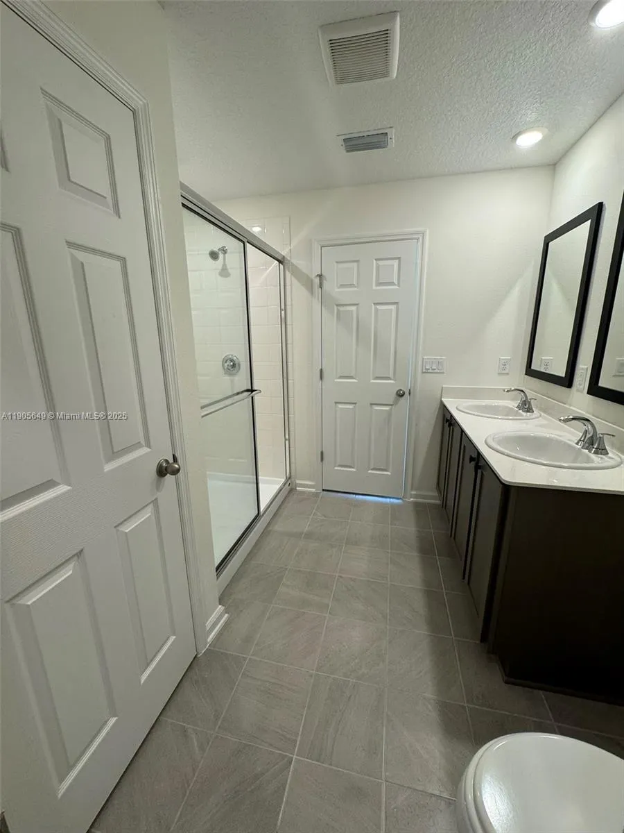 55 Signet Circle, #55