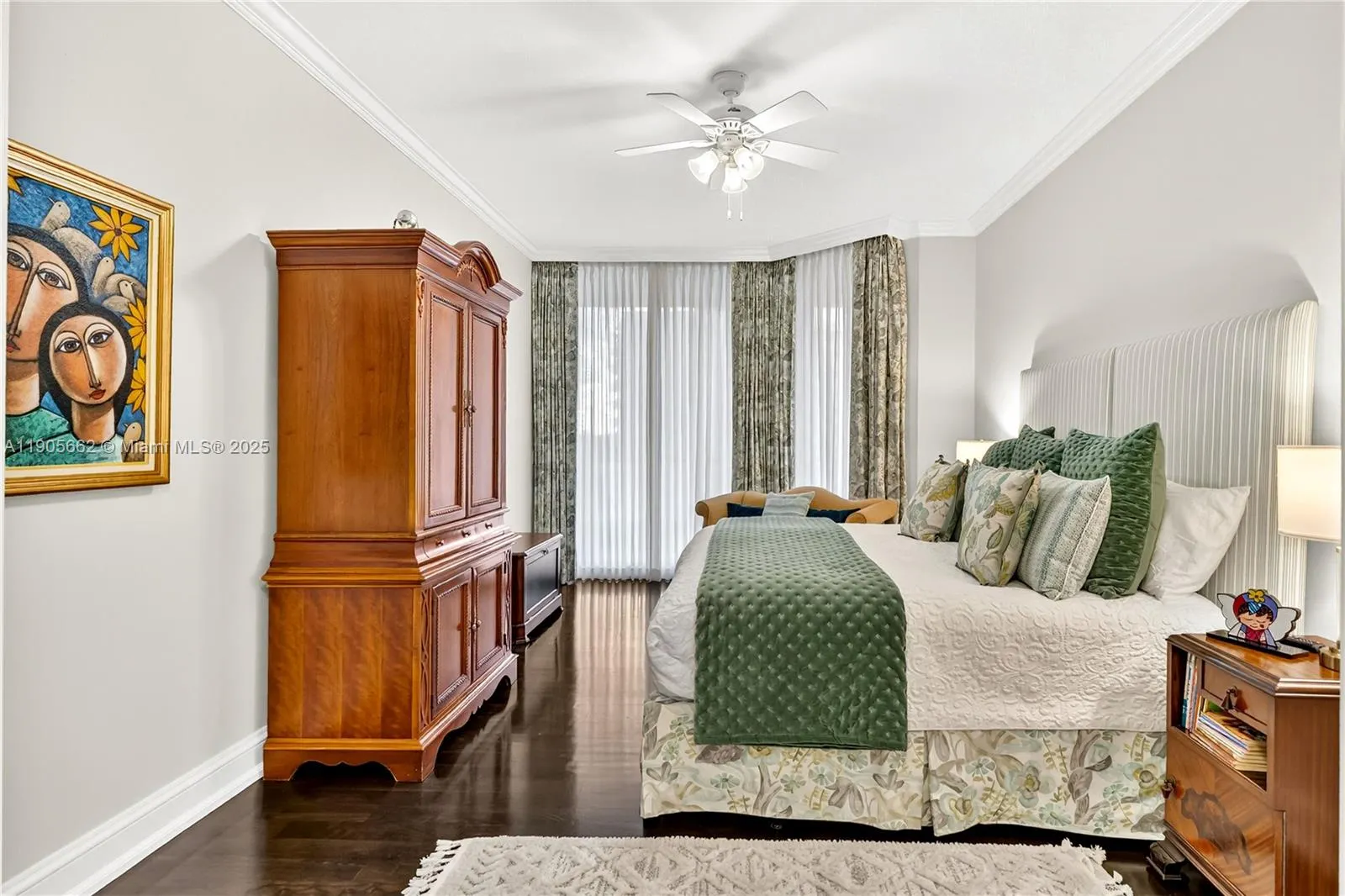 60 Edgewater Dr, #7A