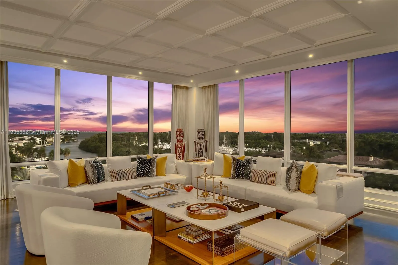 60 Edgewater Dr, #7A