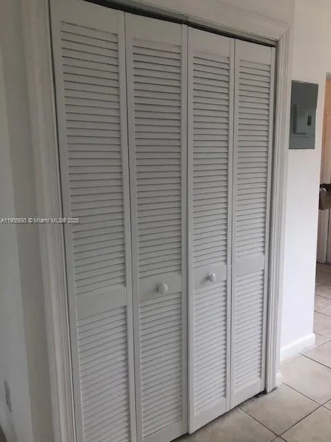 4672 NW 9th Dr, #4672