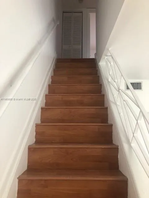 4672 NW 9th Dr, #4672