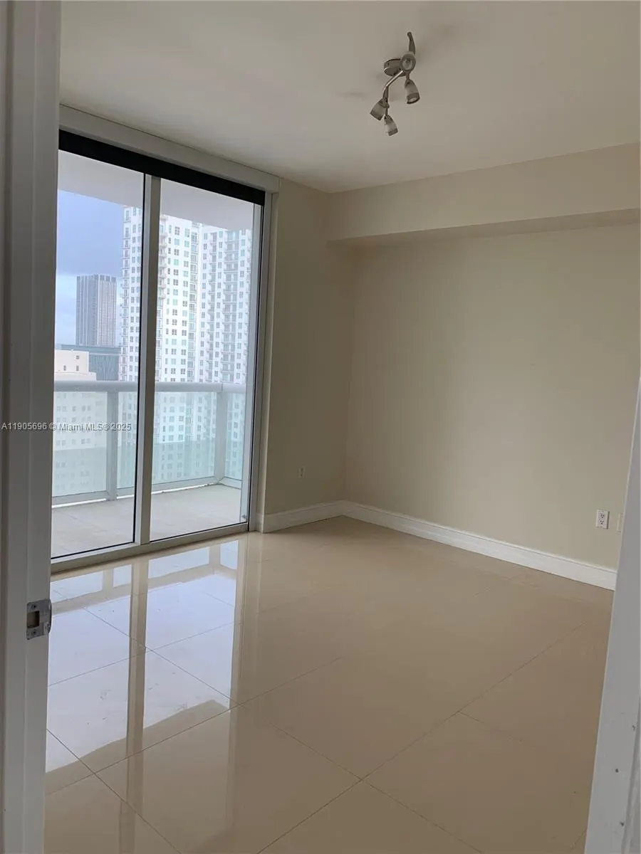 50 Biscayne Blvd, #2507