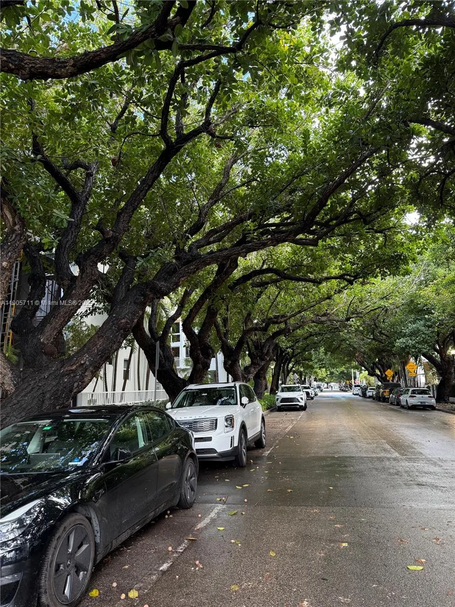 349 Meridian Ave, #B103