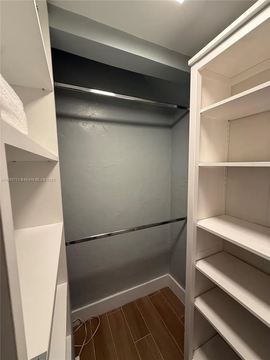 349 Meridian Ave, #B103