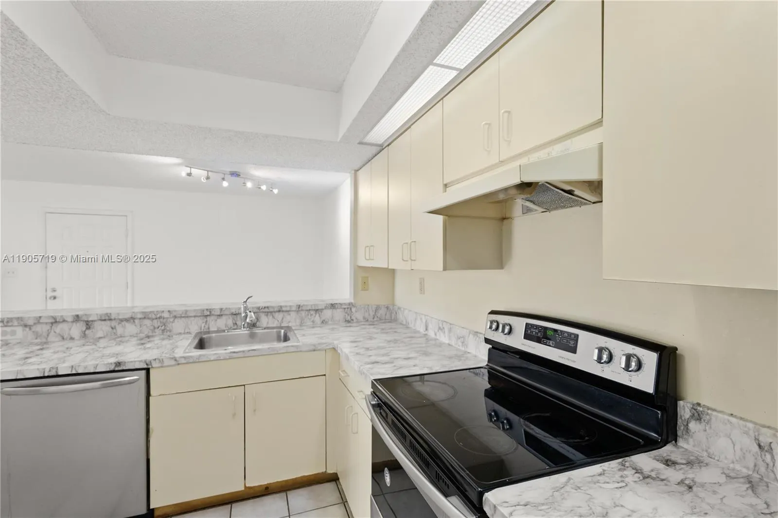 8650 SW 212th St, #303