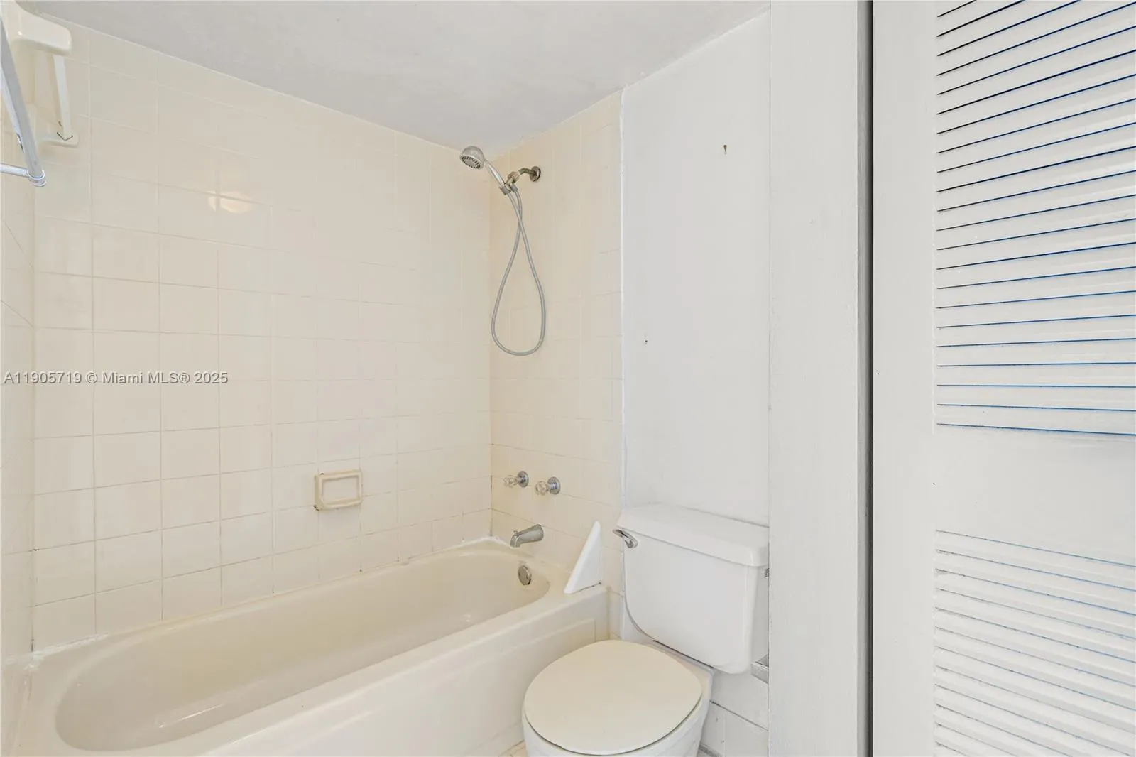 8650 SW 212th St, #303