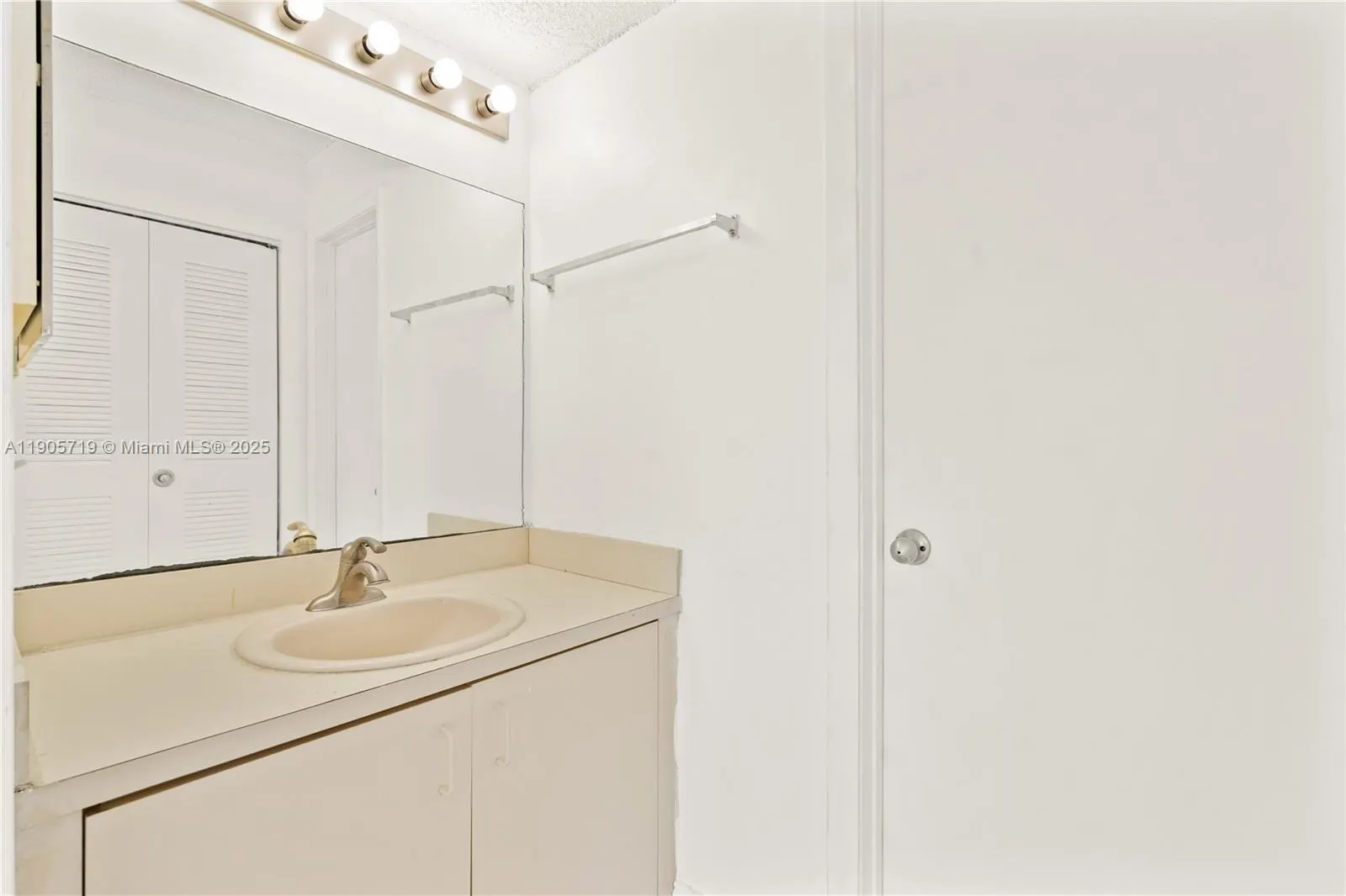 8650 SW 212th St, #303